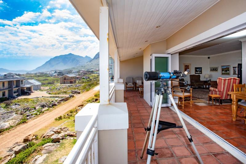 4 Bedroom Property for Sale in Bettys Bay Western Cape